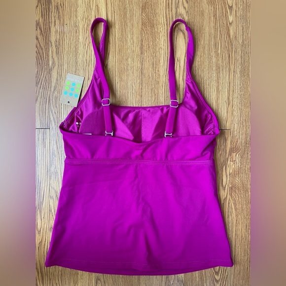 Title nine Hana Tankini Top - Solid - Picture 11 of 11